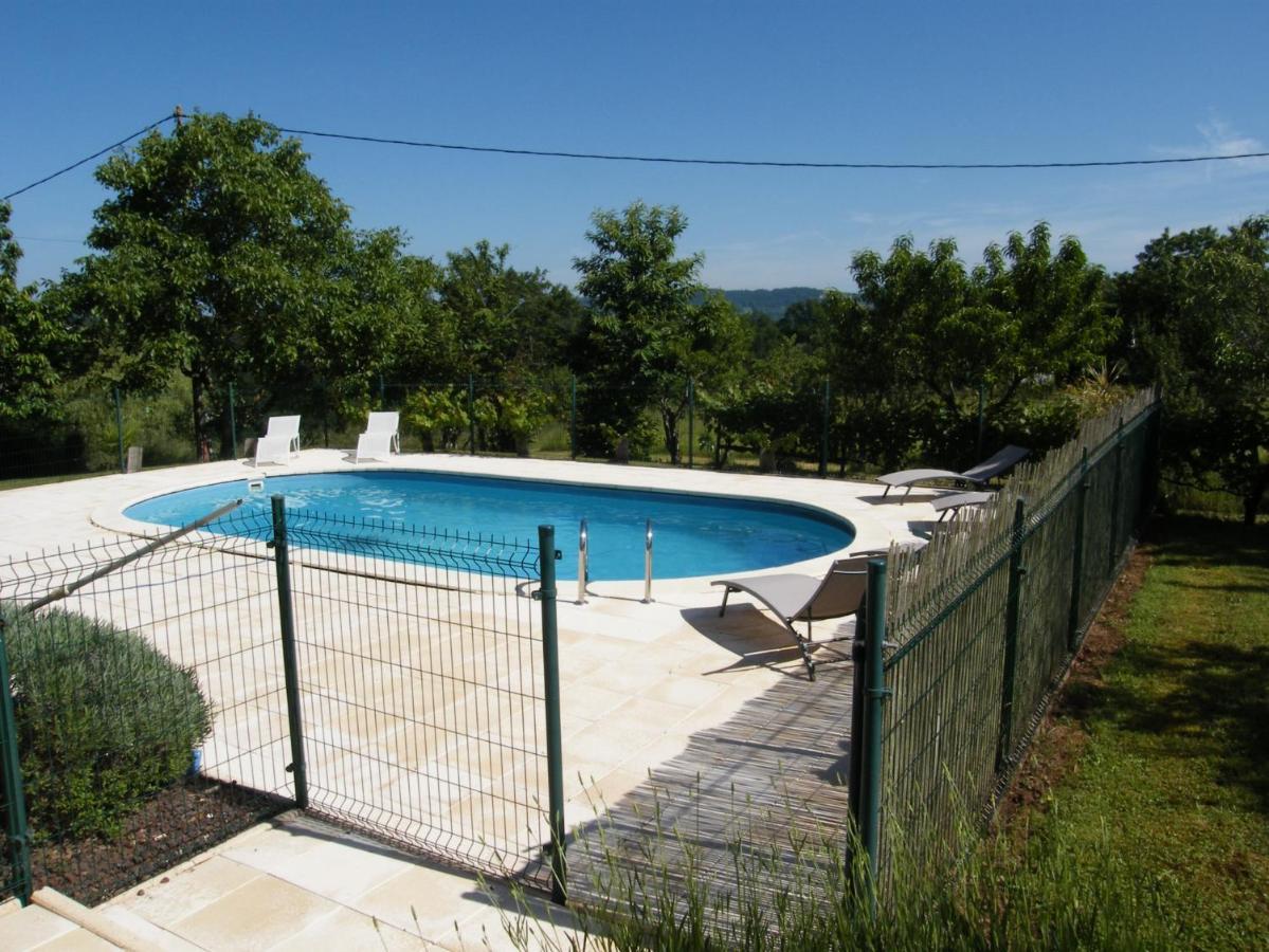 VILLA CLIMATISEE AVEC PISCINE PRIVEE à L'OREE DU PERIGORD Brignac-la-Plaine Extérieur photo