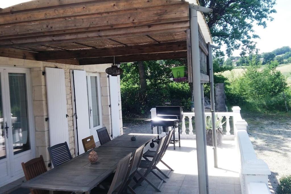 VILLA CLIMATISEE AVEC PISCINE PRIVEE à L'OREE DU PERIGORD Brignac-la-Plaine Extérieur photo
